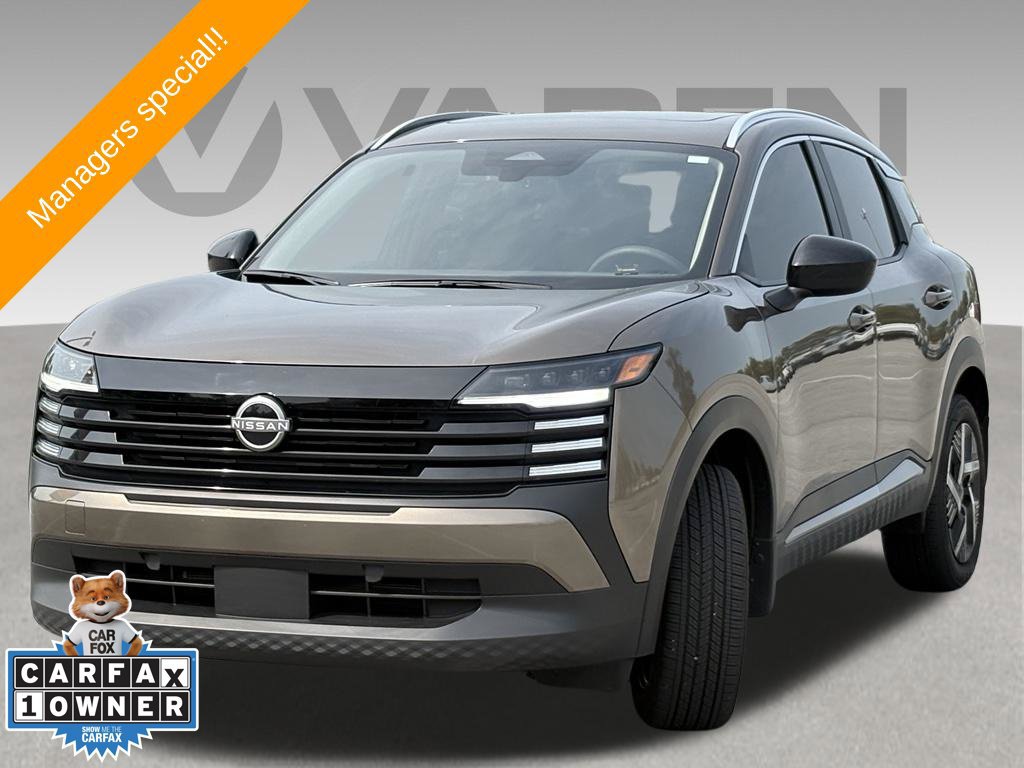 Used 2026 Nissan Kicks SV AWD/4WD image 1
