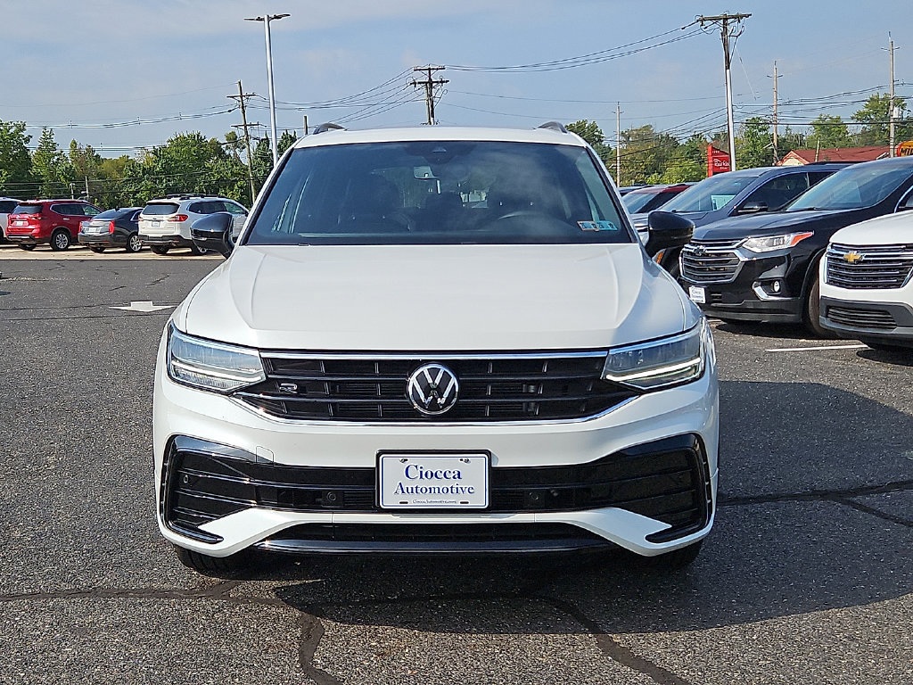 Used 2022 Volkswagen Tiguan SE R-Line AWD/4WD image 5