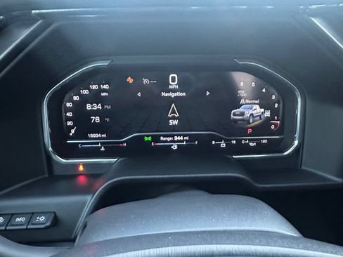 Used 2025 GMC Sierra 1500 AT4 w/ Technology Package AWD/4WD image 11