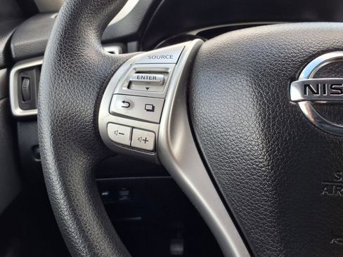Used 2014 Nissan Rogue SV w/ SV Premium Package FWD image 15