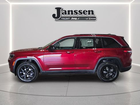 New 2026 Jeep Grand Cherokee Altitude image 2