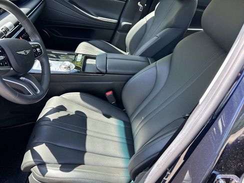 Used 2025 Genesis G80 2.5T AWD/4WD image 14