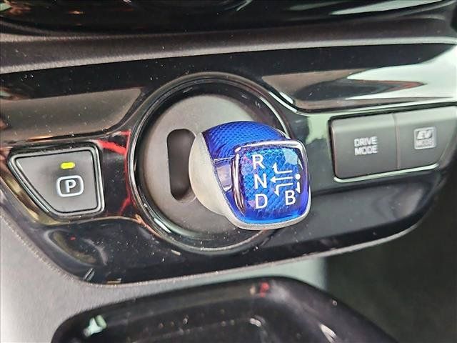 Used 2019 Toyota Prius XLE FWD image 15
