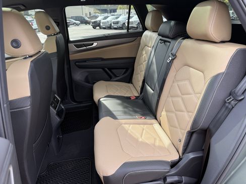 New 2026 Volkswagen Atlas Cross Sport SE FWD image 13