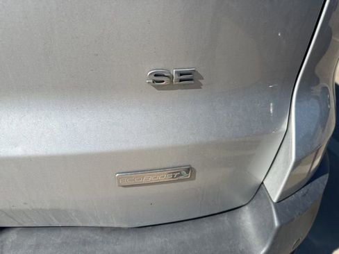 Used 2018 Ford EcoSport SE w/ SE Convenience Package image 16