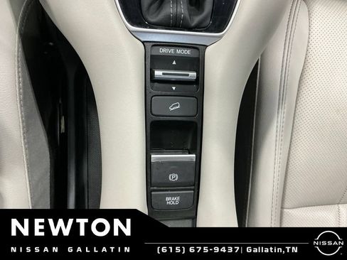 Used 2025 Honda HR-V EX-L image 30