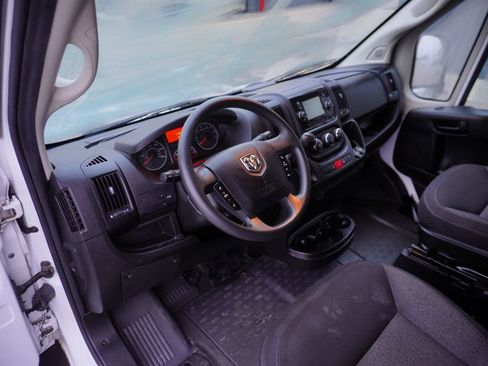 Used 2020 RAM ProMaster 2500 image 3