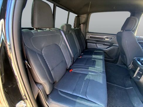 Used 2025 RAM 1500 Big Horn AWD/4WD image 18
