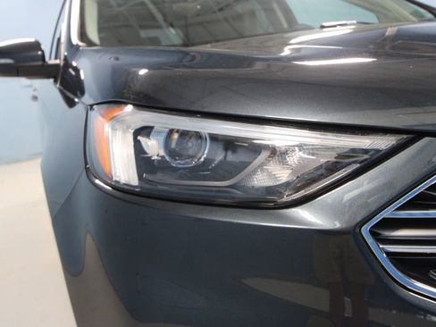 Used 2023 Ford Edge Titanium AWD/4WD image 36