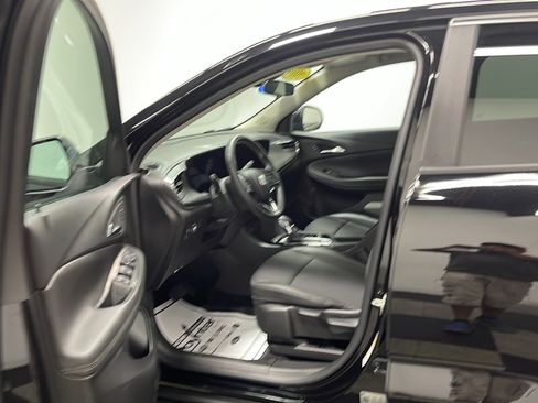 Used 2024 Buick Encore GX Preferred w/ Advanced Technology Package FWD image 2