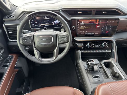 Used 2024 GMC Sierra 1500 Denali Ultimate image 17