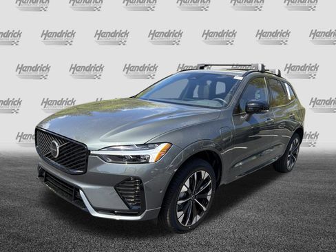 New 2026 Volvo XC60 T8 Plus w/ Protection Package Premier AWD/4WD image 5