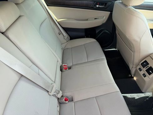Used 2017 Subaru Outback 3.6R Limited AWD/4WD image 18