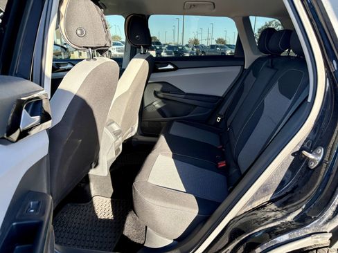 Used 2024 Volkswagen Taos S image 10