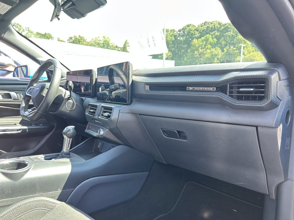Used 2024 Ford Mustang Coupe RWD image 14