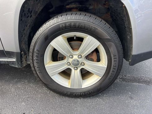 Used 2014 Jeep Compass Latitude w/ All Weather Capability Group image 24