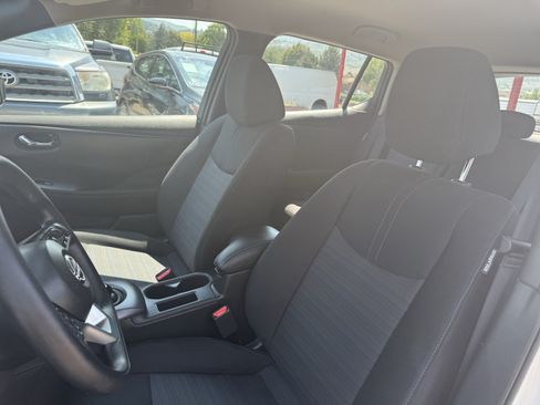 Used 2025 Nissan Leaf S FWD image 13