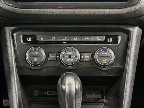 Used 2019 Volkswagen Tiguan SEL FWD image 19