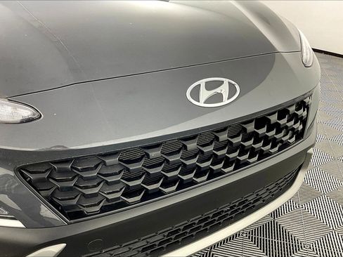 Used 2023 Hyundai Kona SE image 32