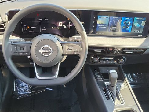 New 2026 Nissan Kicks SV image 5