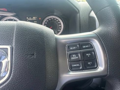 Used 2022 RAM 1500 Classic SLT RWD image 14