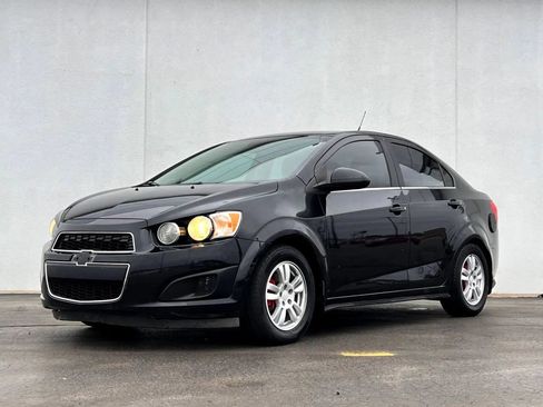 Used 2013 Chevrolet Sonic LT FWD image 3
