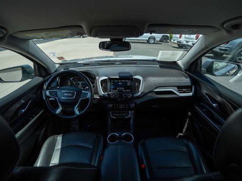 Used 2024 GMC Terrain SLT AWD/4WD image 14