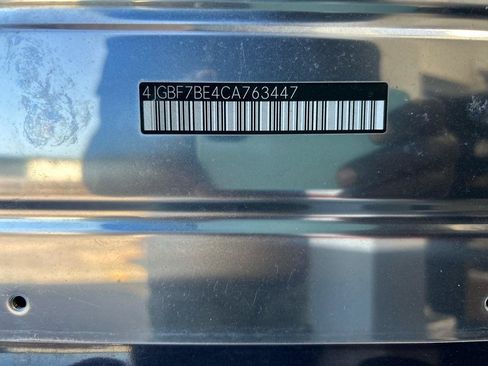 Used 2012 Mercedes-Benz GL 450 4MATIC image 24