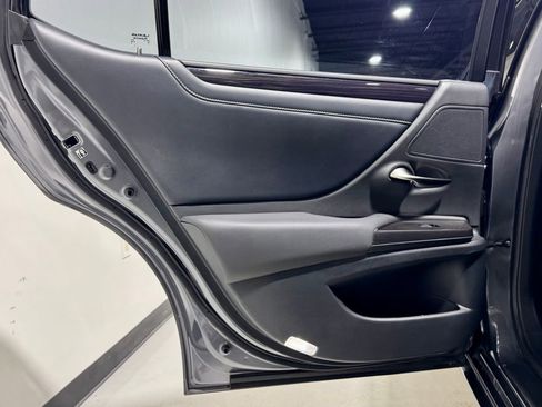 Used 2019 Lexus ES 350 image 28
