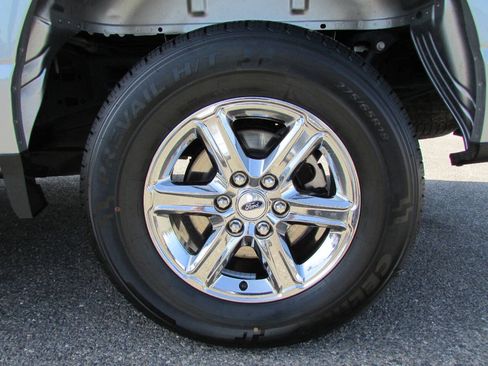 Used 2025 Ford F150 XLT w/ Equipment Group 301A Standard AWD/4WD image 12