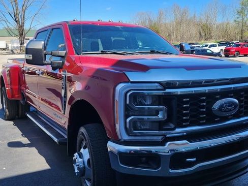 Used 2023 Ford F350 Lariat w/ Chrome Package image 2