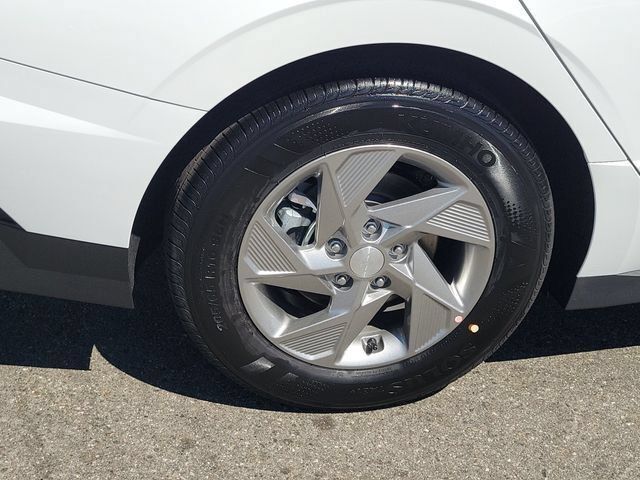 New 2026 Hyundai Sonata SE FWD image 29
