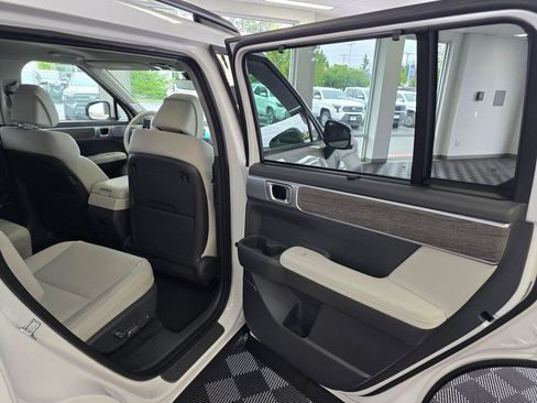 New 2026 Hyundai Santa Fe Limited AWD/4WD image 35