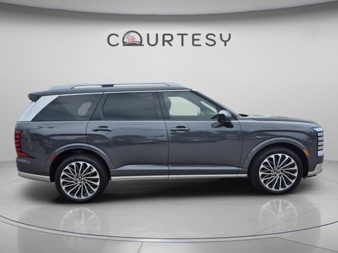 New 2026 Hyundai Palisade Calligraphy FWD image 6