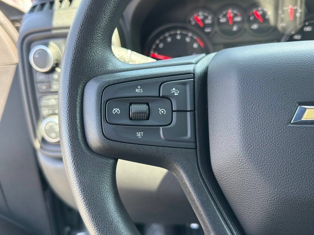 Used 2026 Chevrolet Silverado 1500 Custom AWD/4WD image 28
