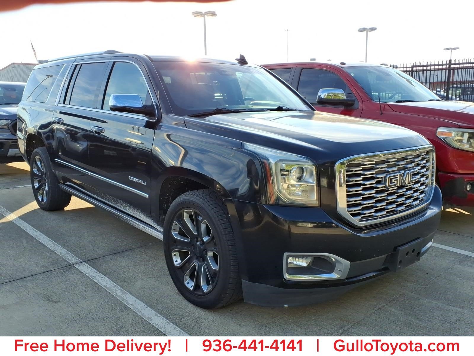 Used 2019 GMC Yukon XL Denali w/ Denali Ultimate Package AWD/4WD image 1