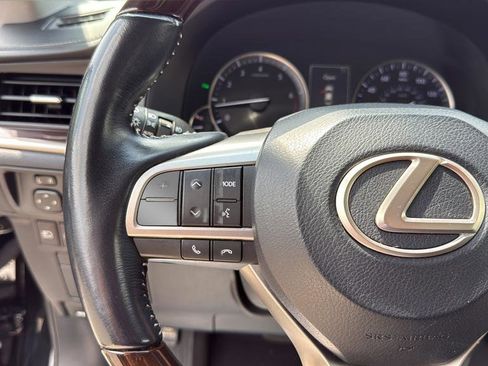 Used 2016 Lexus ES 350 w/ Luxury Package w/Wood Trim FWD image 21