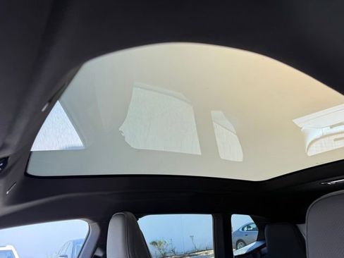 Used 2026 BMW iX xDrive45 w/ Premium Package image 22