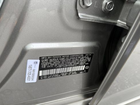 Used 2015 Lexus IS 250 w/ Navigation System Package image 23