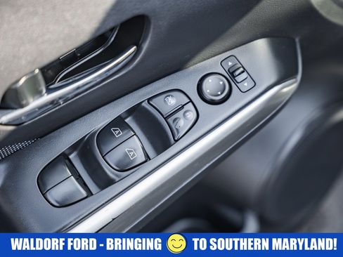 Used 2019 Nissan Kicks SV image 35