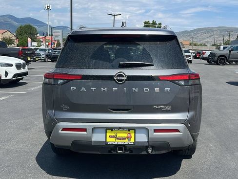 Used 2023 Nissan Pathfinder Platinum AWD/4WD image 6