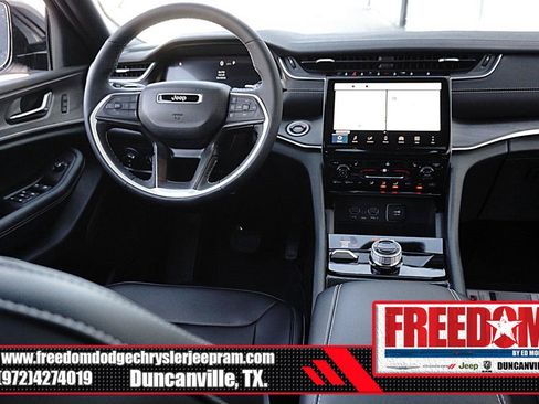 New 2025 Jeep Grand Cherokee Limited AWD/4WD image 17