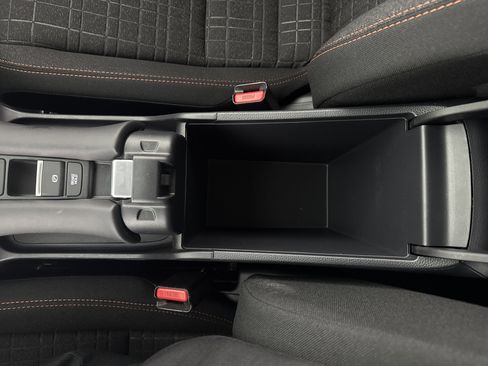 Certified 2025 Honda HR-V Sport image 34