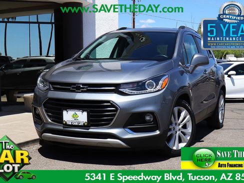 Used 2020 Chevrolet Trax Premier w/ LPO, Protection Package FWD image 1