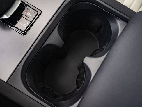 Certified 2025 Land Rover Discovery Sport S image 32