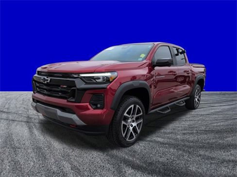 Used 2023 Chevrolet Colorado Z71 w/ Z71 Convenience Package 2 image 8
