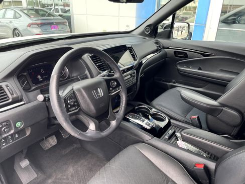 Used 2022 Honda Passport Elite image 12