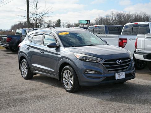 Used 2016 Hyundai Tucson SE w/ Option Group 02 image 3