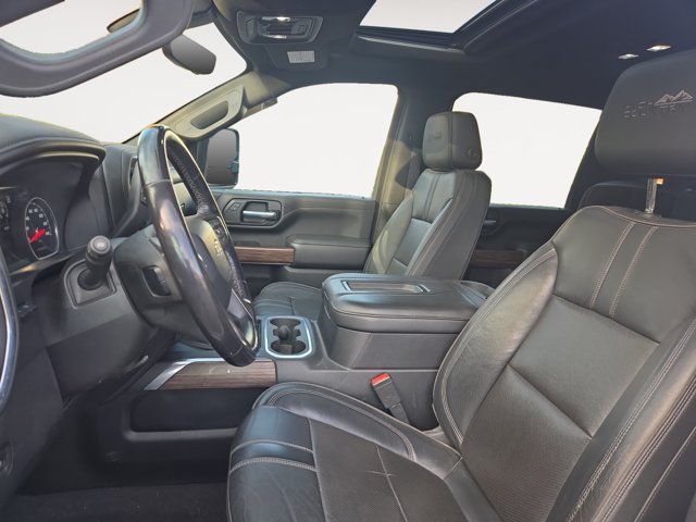 Used 2021 Chevrolet Silverado 2500 High Country w/ Z71 Off-Road Package AWD/4WD image 9