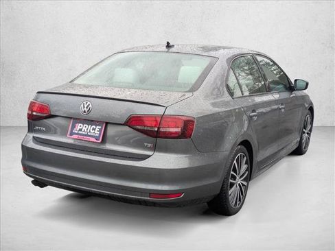 Used 2016 Volkswagen Jetta Sport w/ Lighting Package image 5